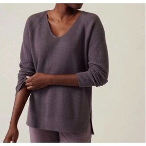 Athleta Refined V-Neck Sweater S Purple Merino Wool Blend Ribbed Knit Athleisure